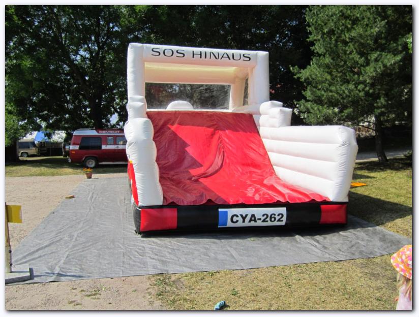 802x601 pixels (92K)